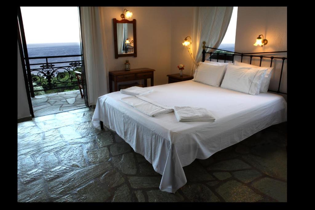 Mando Beachfront Stafylos Phòng bức ảnh