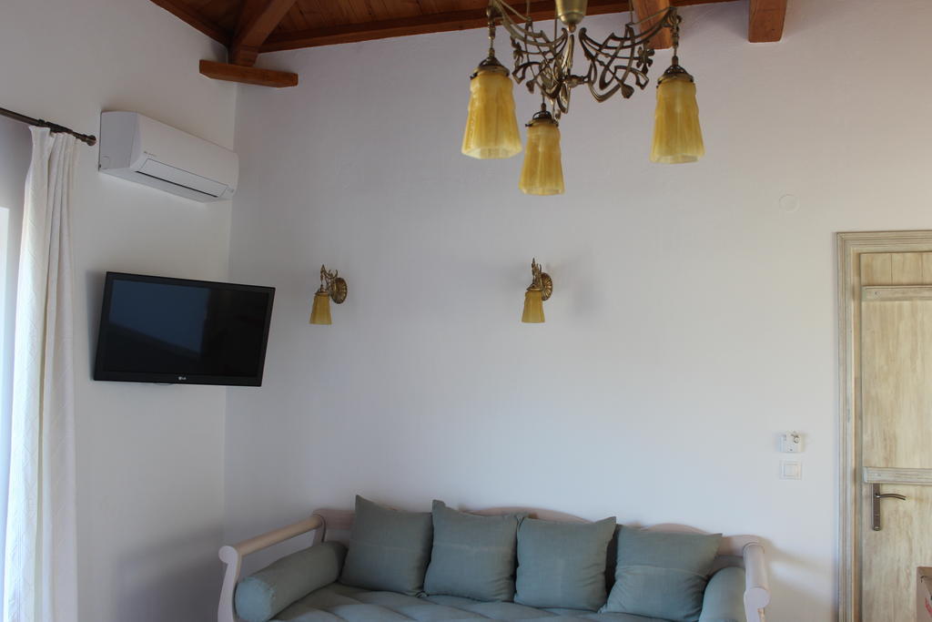 Mando Beachfront Stafylos Phòng bức ảnh